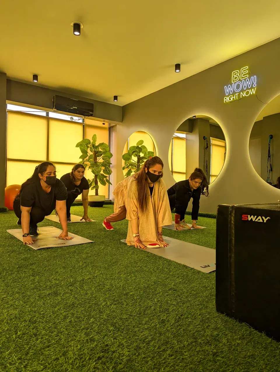 How the Ladies Studio’s Fixed Class Slots Work